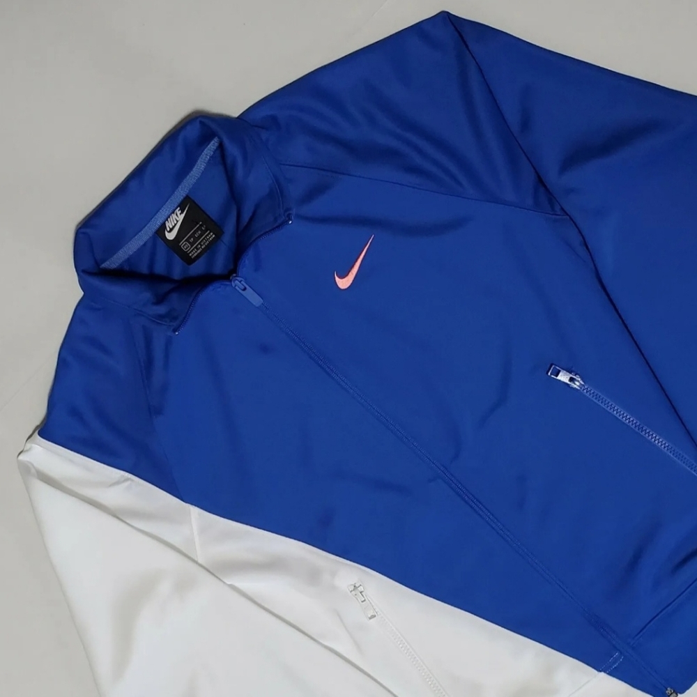 Nike Size XS Sportswear Swoosh Logo Full Zip Track Jacket